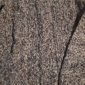 Tommy Hilfiger sweater